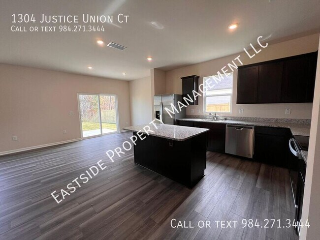 Building Photo - 1304 Justice Union Ct