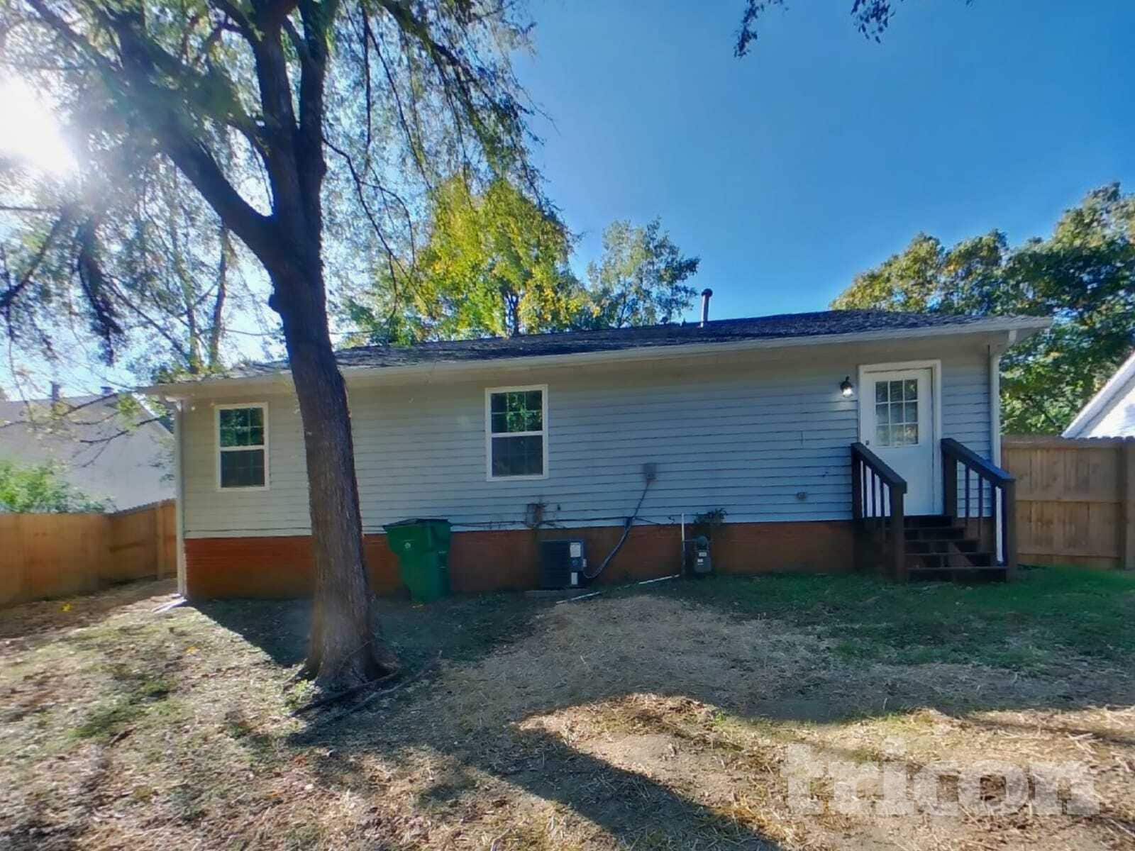 Building Photo - 6617 Flat Rock Dr