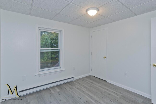 Building Photo - 41-45 Broad St