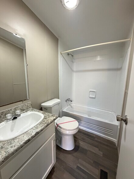 Building Photo - 9111 Hatian Way