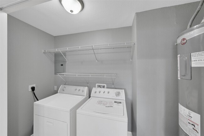 Building Photo - 4907 Marietta Ln