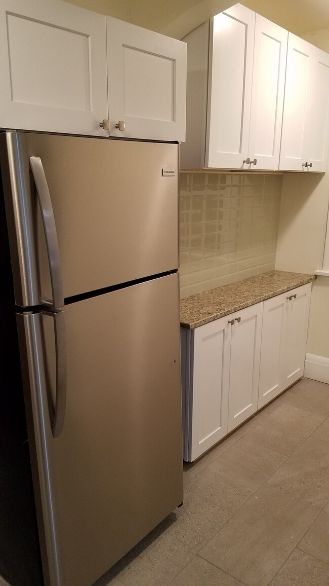 Building Photo - 3568 Blanche Ave