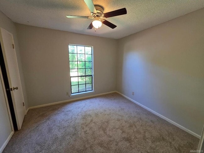 Building Photo - 5978 Carmel Dr