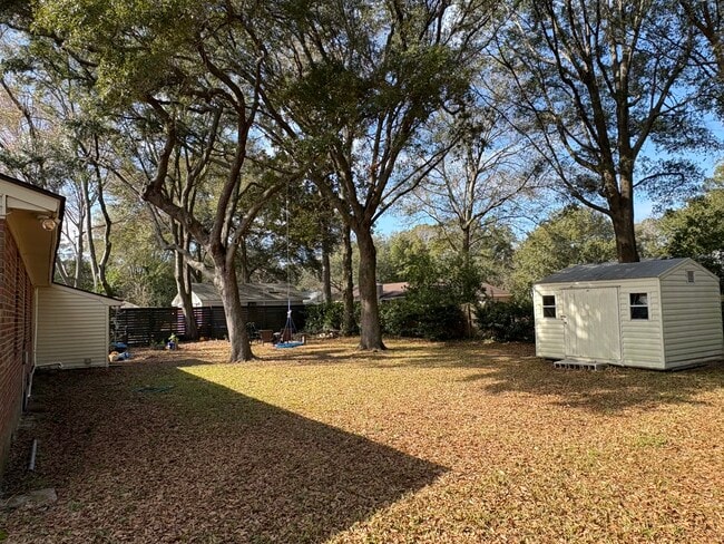 Building Photo - 426 Hobcaw Dr