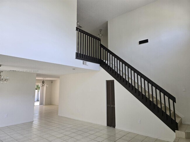 Building Photo - 8332 NW 195th Terrace