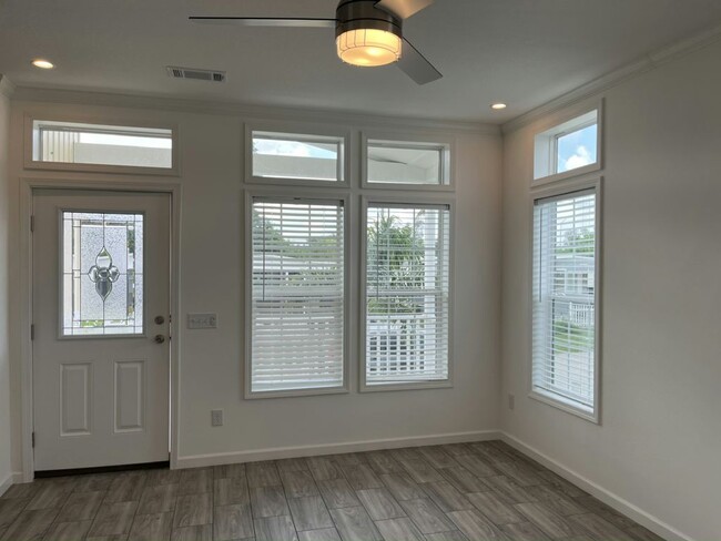 Building Photo - 246 Caviller Ct