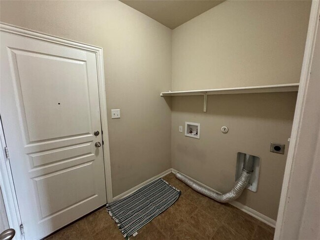 Building Photo - 13417 Cantarra Dr