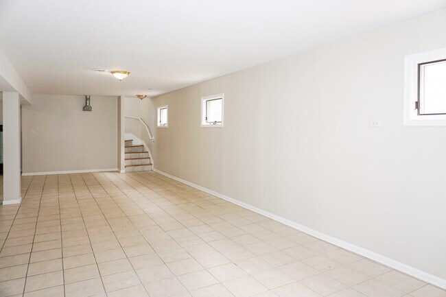 Building Photo - 4851 N Oketo Ave