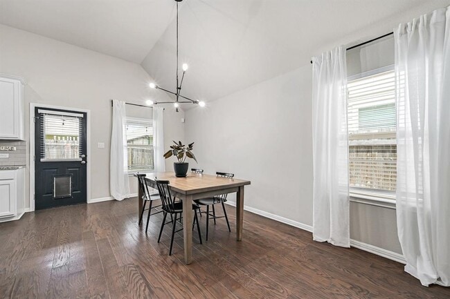 Building Photo - 1309 Goldilocks Ln