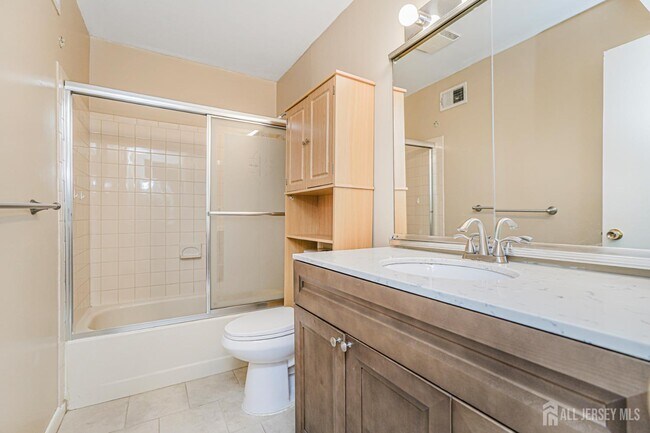 Building Photo - 33 Foxtail Ln