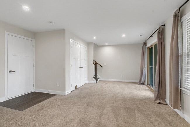 Building Photo - 113 Eagle Wood Dr