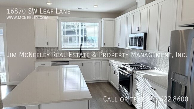 Building Photo - 16870 SW Leaf Ln