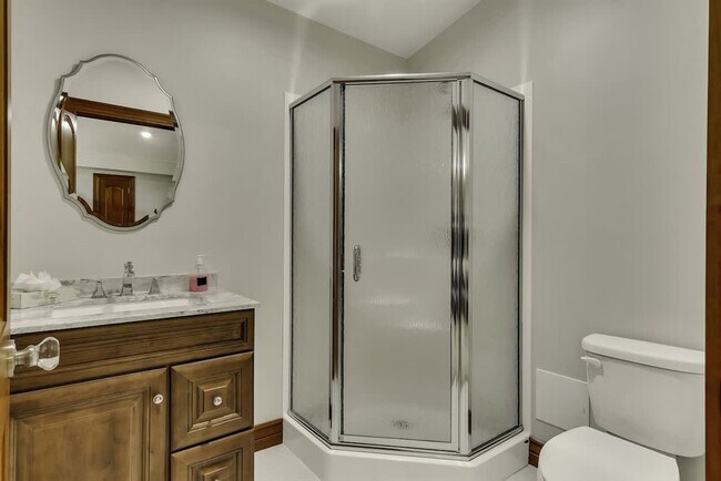 Building Photo - 1774 State Hwy UU