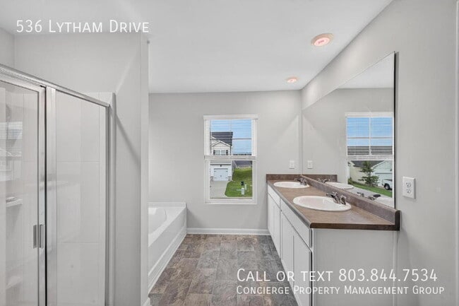 Building Photo - 536 Lytham Dr