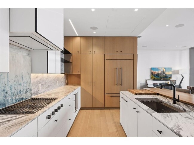 Building Photo - 255 Hennepin Ave