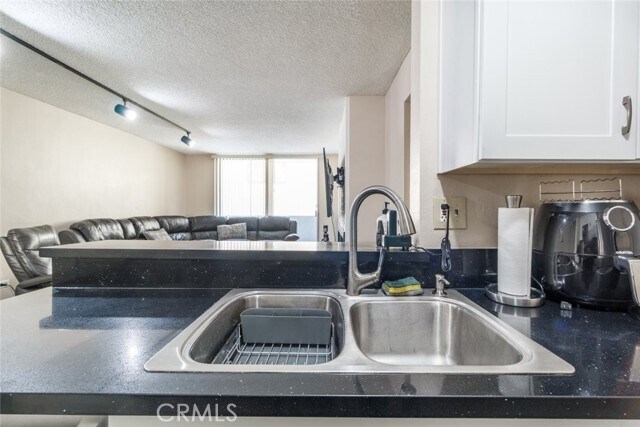 Building Photo - 421 La Fayette Park Pl