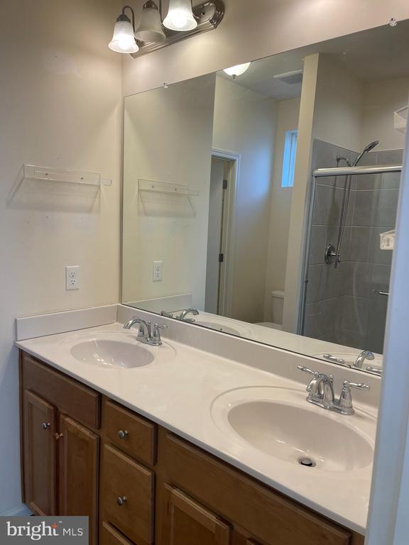 Building Photo - 241 Rossnakill Rd