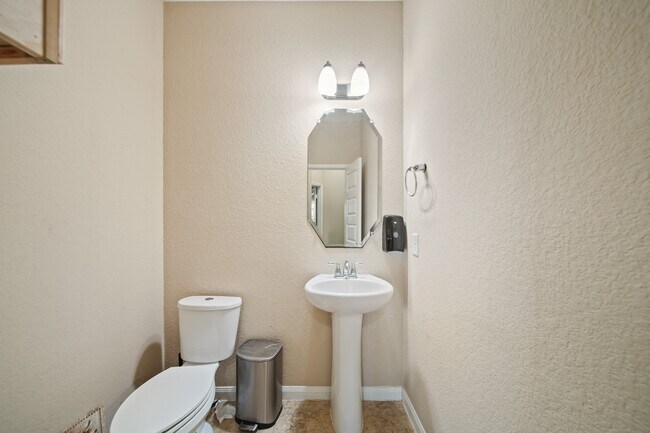 Building Photo - 15223 Paxton Landing Ln