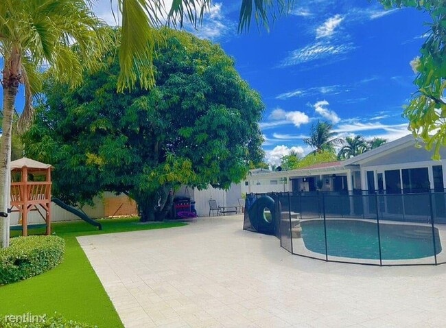 Building Photo - 3 br, 3 bath House - 1474 Cochran Dr
