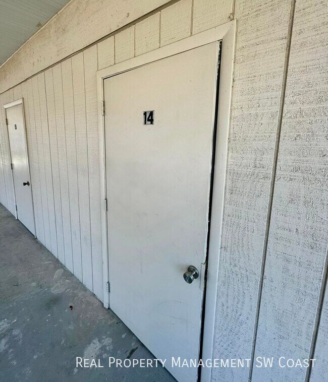 Building Photo - 6300 South Pointe Blvd