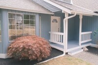 Building Photo - 16617 3rd Dr SE