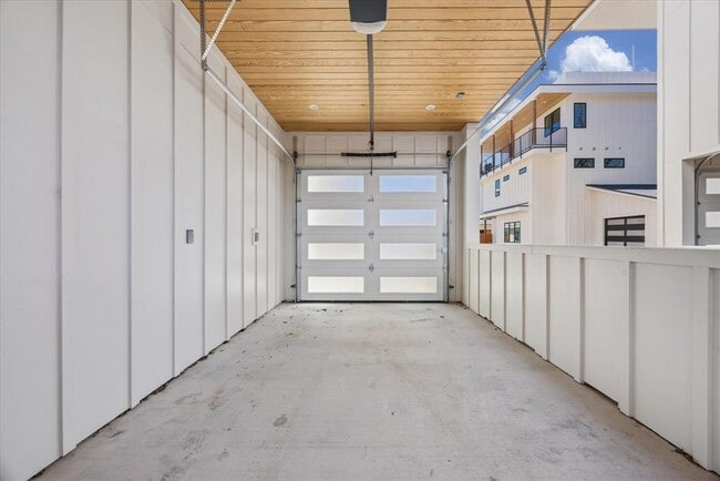 Building Photo - 4416 S 1st St