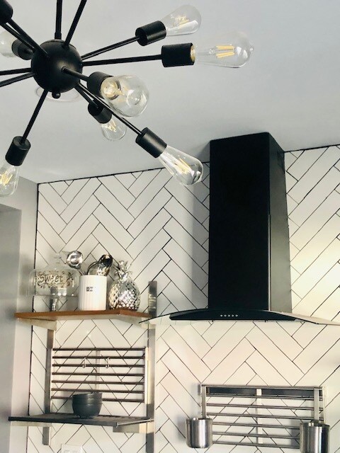 Kitchen Decor - 1746 W 71st St