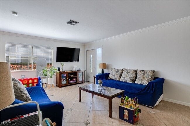 Building Photo - 3265 Royal Canadian Trace