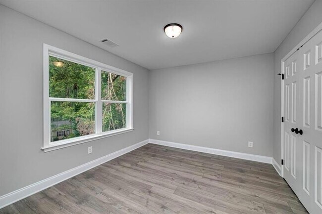 Building Photo - 6290 Akins Way