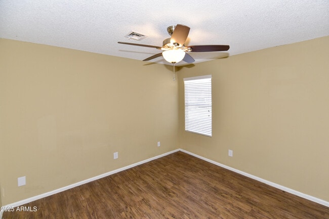 Building Photo - 3653 W Saragosa St