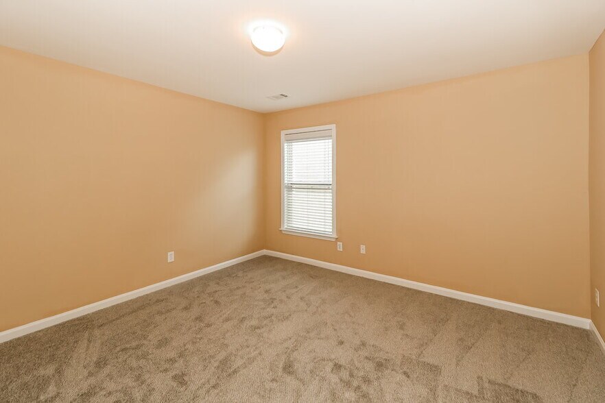 Building Photo - 4335 Settlers Grove Rd
