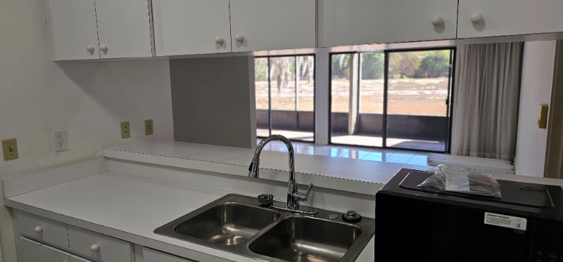 Building Photo - 181 Palm View Ct