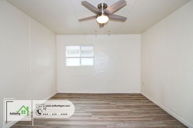 Building Photo - 3120 Pioneer Ln