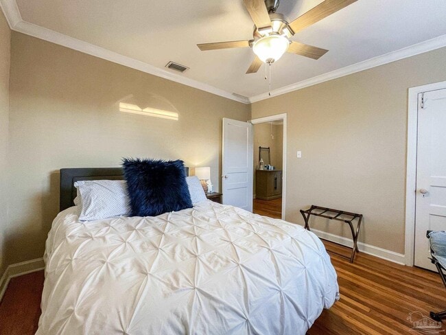 Building Photo - 1618 W Garden St