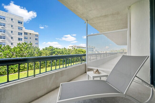 Building Photo - 2660 S Ocean Blvd