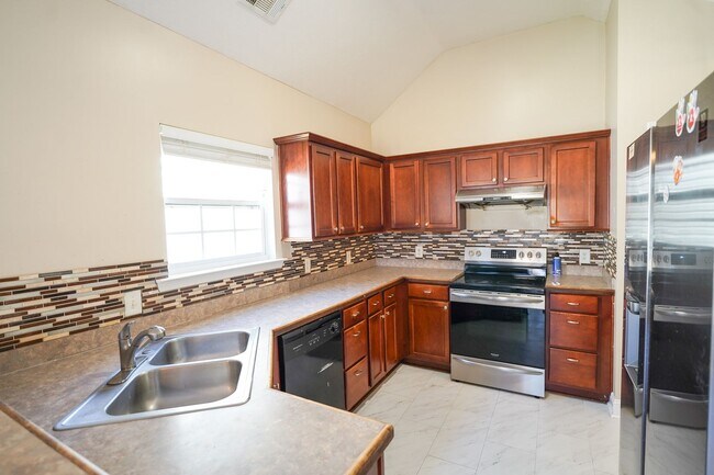 Building Photo - Available Soon!