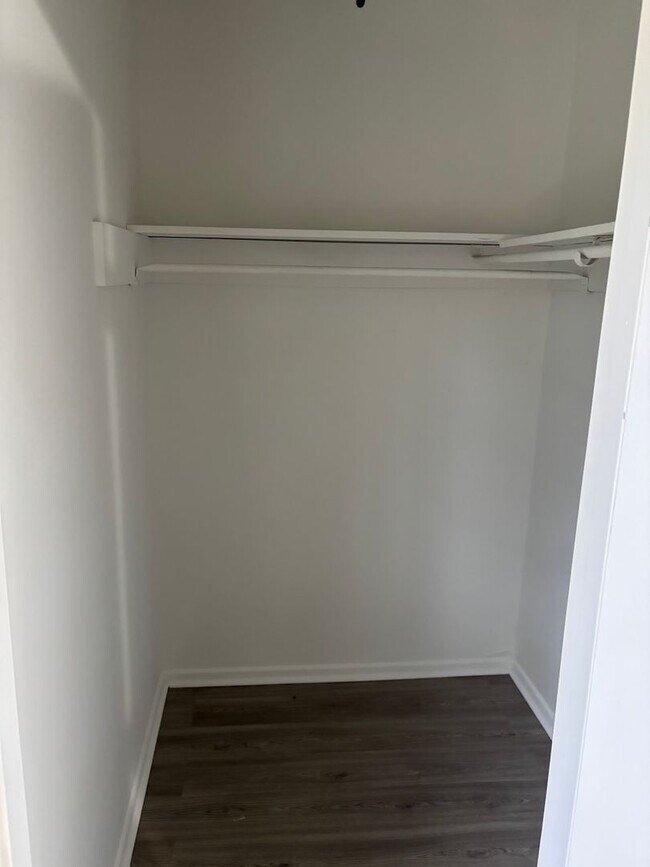 Building Photo - 5840 Gray Cove