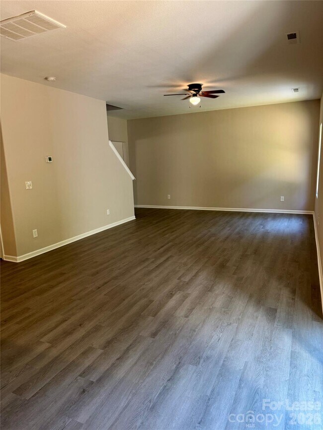 Building Photo - 937 Joselynn Drive
