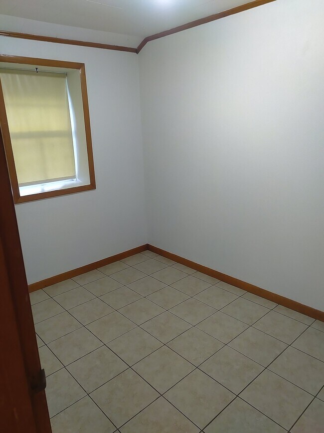 Building Photo - 3800 R Rd