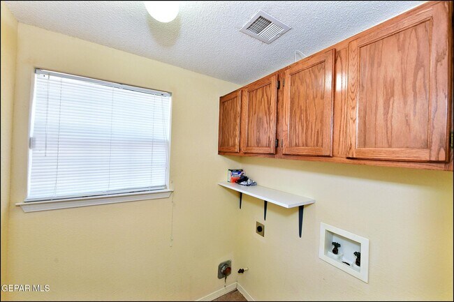 Building Photo - 14157 Robert Ituarte Dr