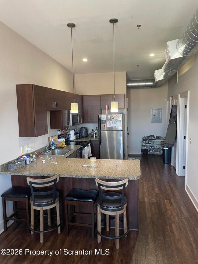 Building Photo - 322-322 Penn Ave