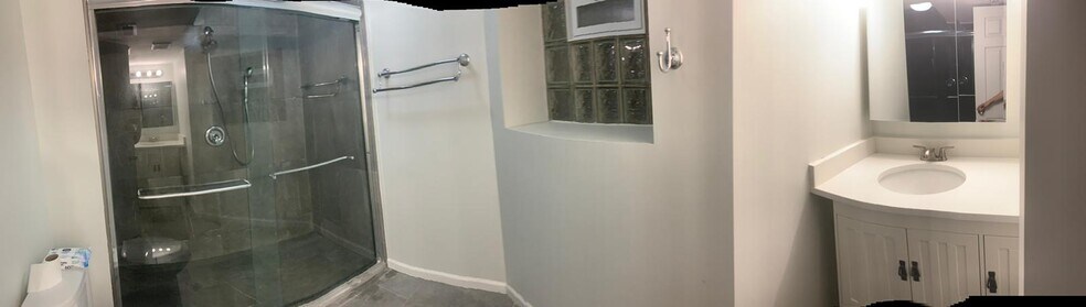 Building Photo - 1316 S Millard Ave