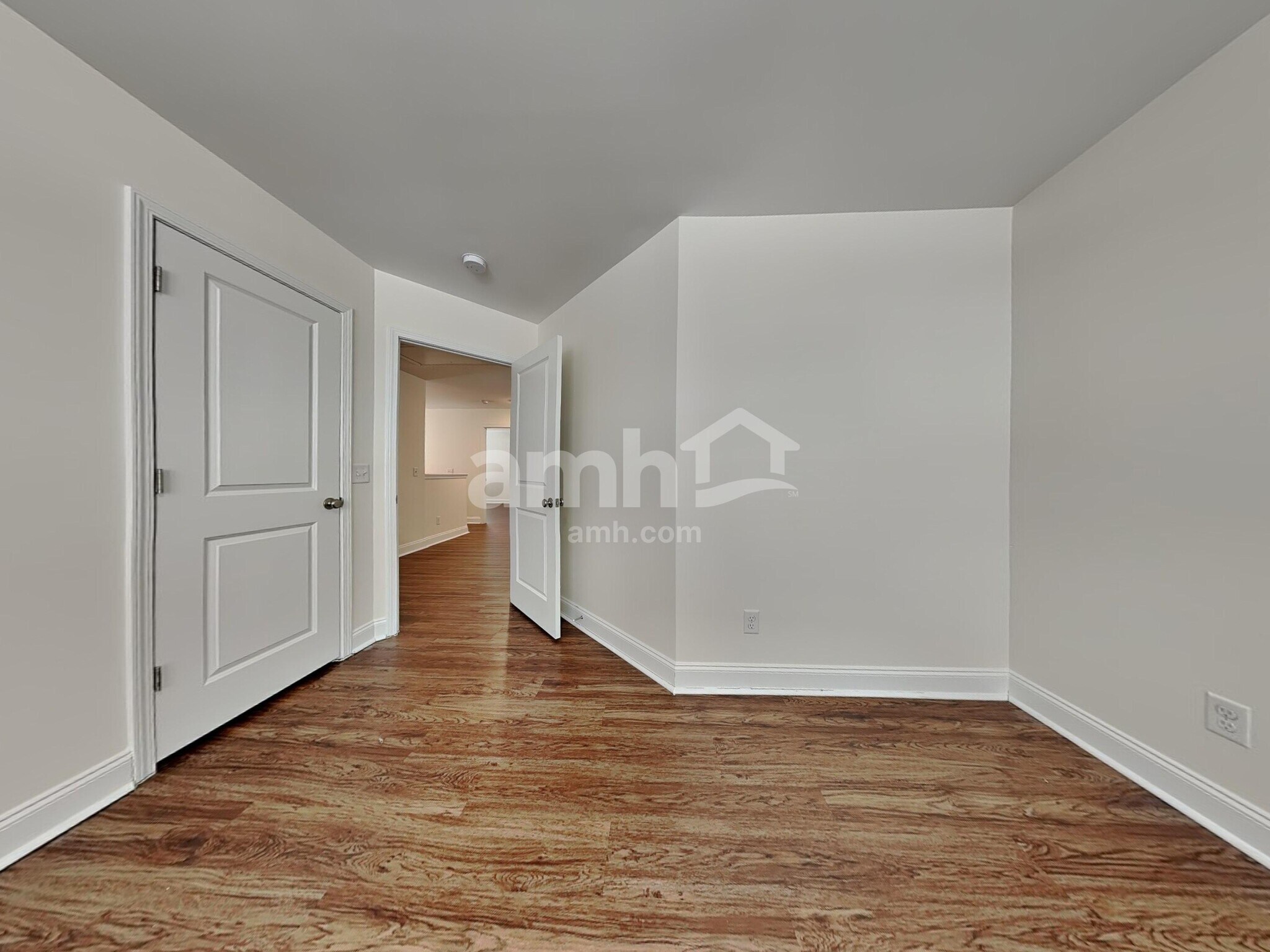 Building Photo - 25 Crabapple Cir