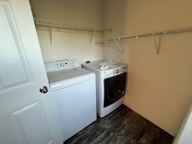 Building Photo - 16340 Sycamore Ave