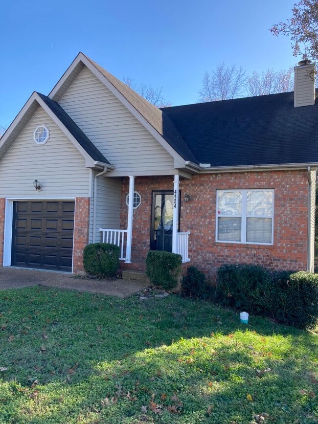Building Photo - Hickory Highland 3 Bedroom Home No HOA