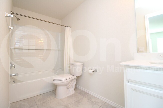 Building Photo - 5616 Cherrywood Wy