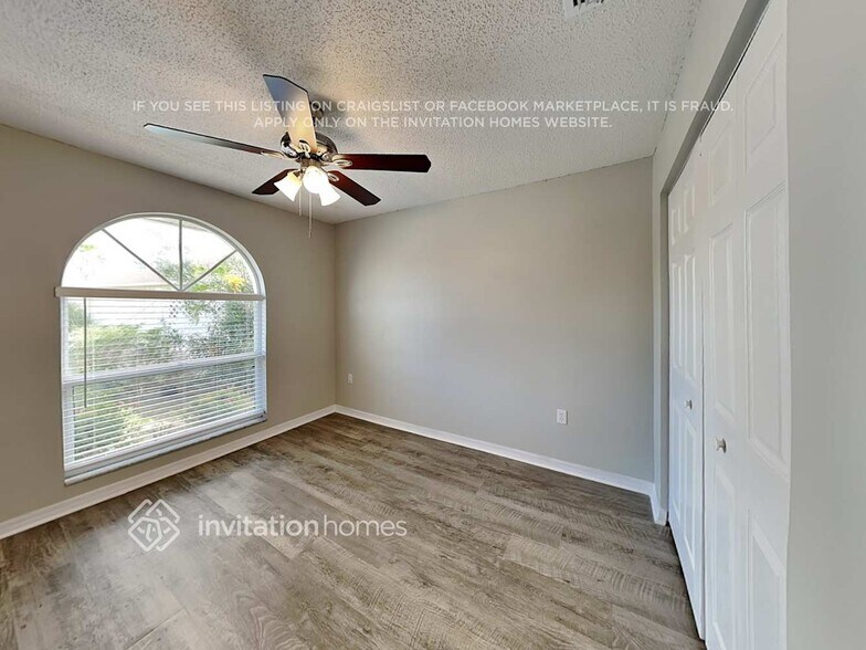 Building Photo - 5863 Covington Way