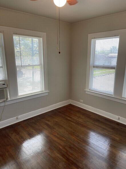 Building Photo - 2415 Avenue G