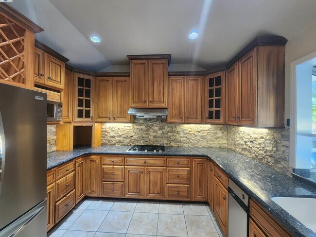 Building Photo - 1127 Mataro Ct