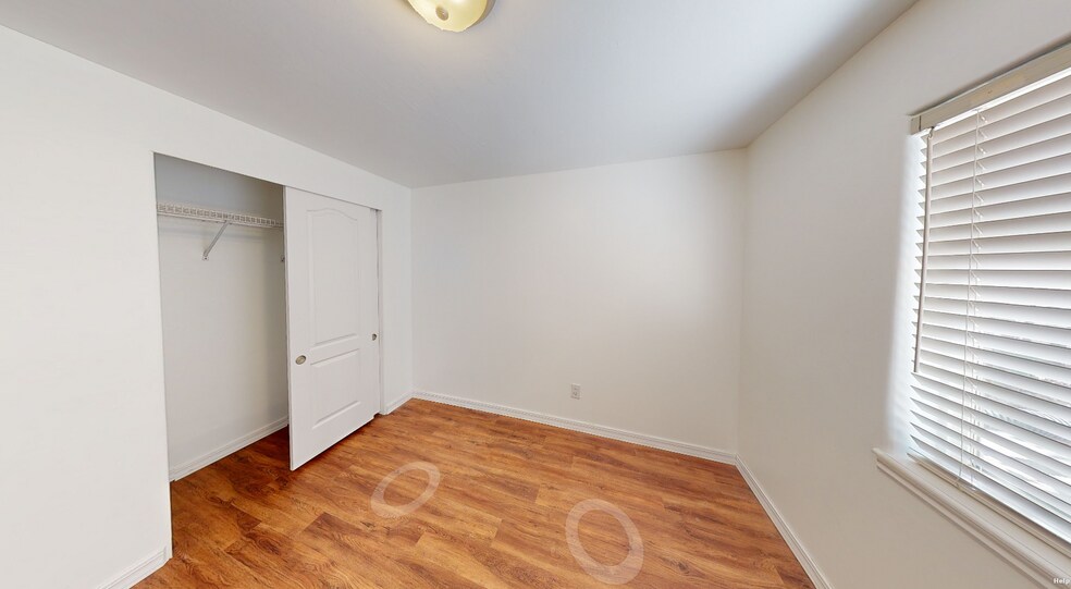 Building Photo - 9929 N Mulberry Dr